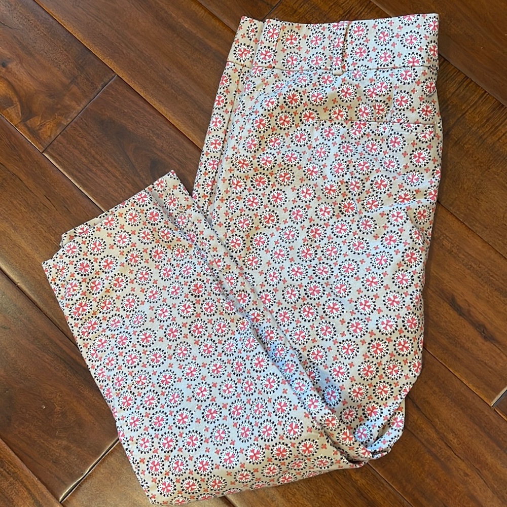 Loft Marisa medallion capris